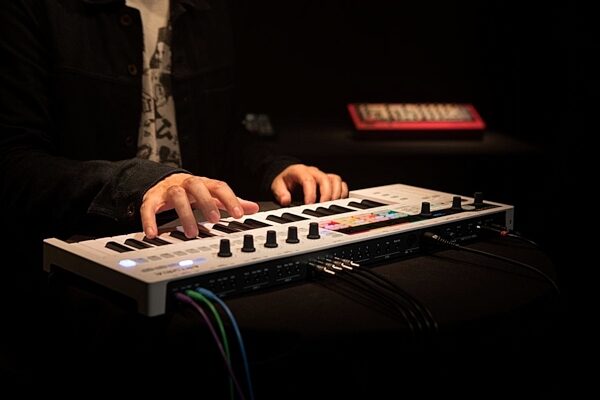 open zoom image for Arturia KeyStep Pro Keyboard Controller Sequencer, 37-Key, New, ve