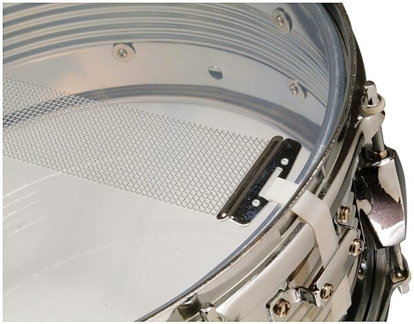 open zoom image for On-Stage DSW1420 DrumFire Snare Wires, In Use 2
