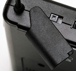 open zoom image for AKG WMS80 UHF Lapel Wireless System with C417 Microphone, PT 80 Security Cover