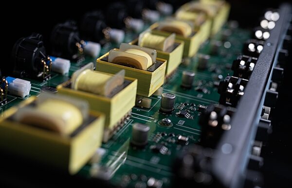 open zoom image for Rupert Neve Designs RNDI-8 8 Channel DI Rack, New, Action Position Back