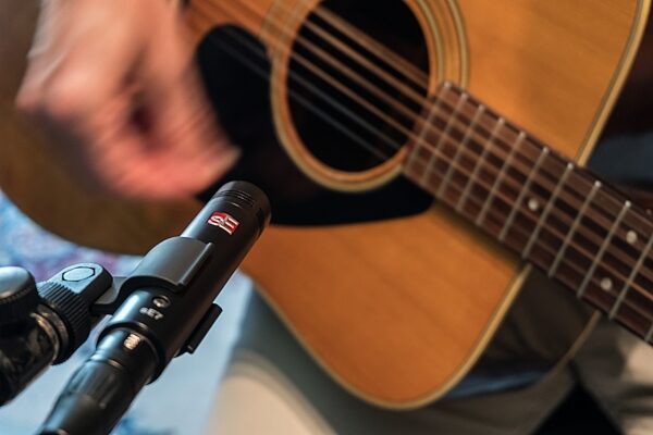 open zoom image for sE Electronics sE7 Small-Diaphragm Condenser Microphone, New, Action Position Front