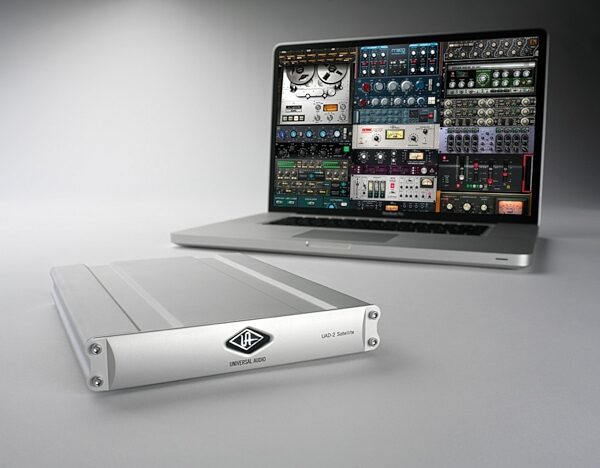 open zoom image for Universal Audio UAD-2 DUO Custom DSP Accelerator FireWire Satellite (with Custom Plug-in Bundle), Glamour View 2