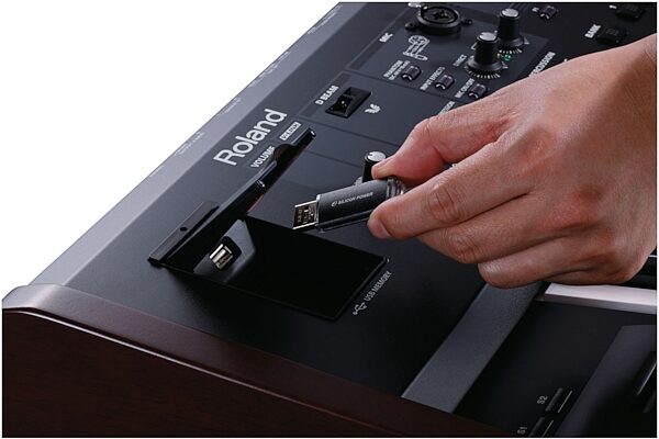 open zoom image for Roland VP770 49-Key Vocal and Ensemble Keyboard, Details 2