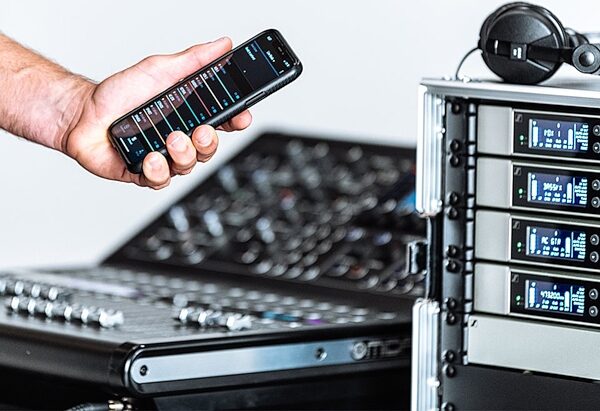 open zoom image for Sennheiser EW-D Ci1 Instrument Set Wireless System, Band Q1-6 (470.2 - 526 MHz), Action Position Back