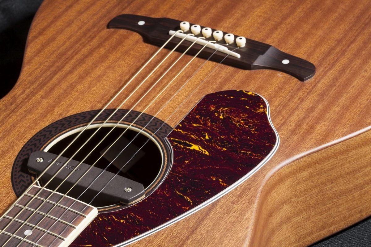Fender Tim Armstrong Deluxe Left-Handed Acoustic-Electric Guitar (with Case), Soundhole