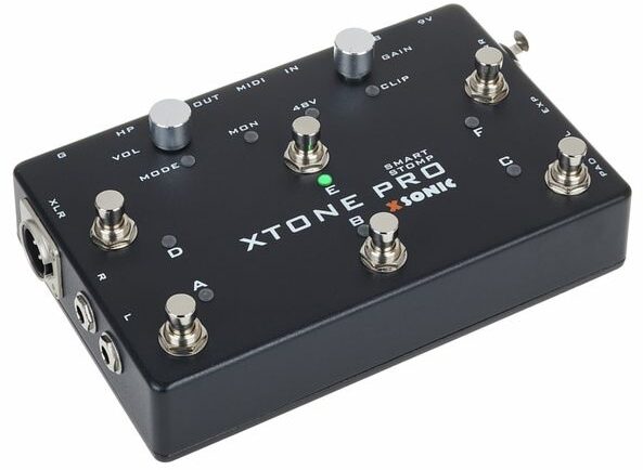 XSonic XTone Pro Guitar and Microphone MIDI/Audio Interface Pedal, Angle