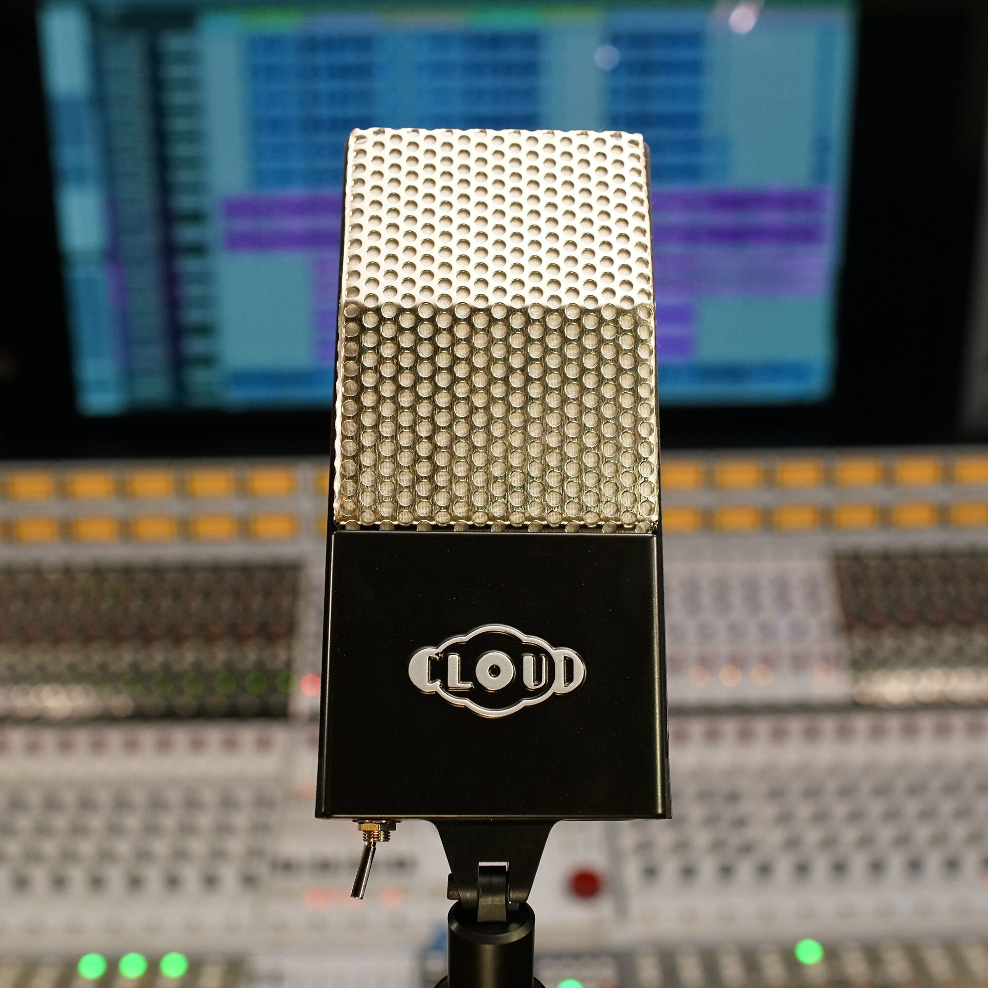 Cloud Microphones 44-A Active Ribbon Microphone, New, Action Position Back