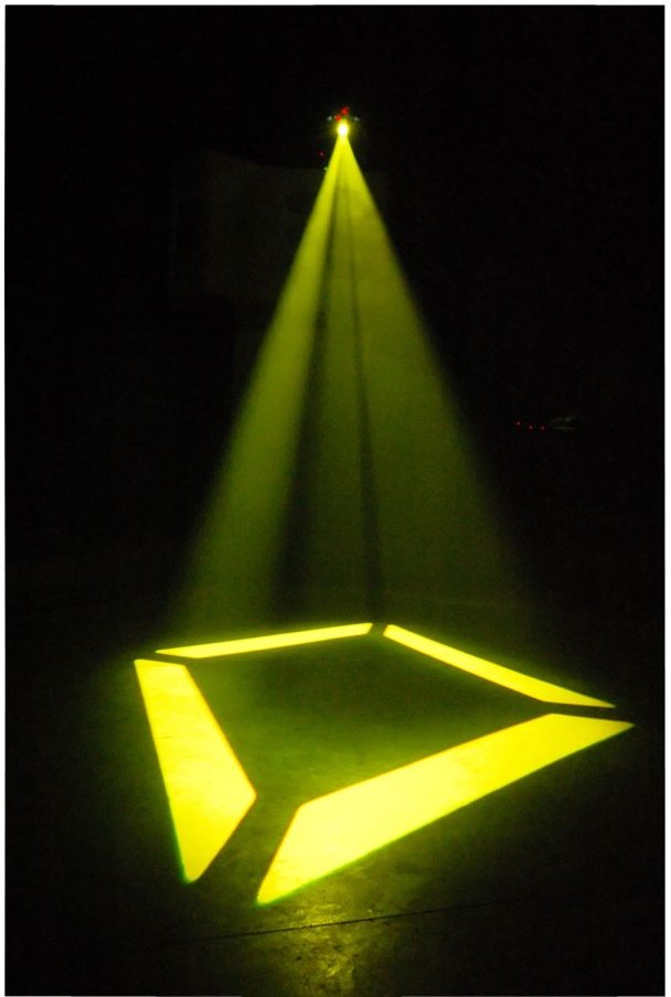 Chauvet Q-SPOT 160-LED Moving Yoke Light, FX3
