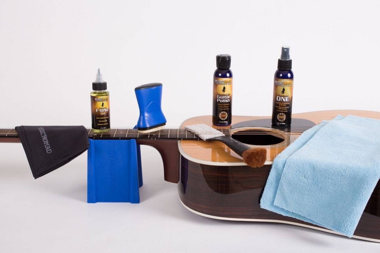 Music Nomad MN143 Complete Guitar Care Kit