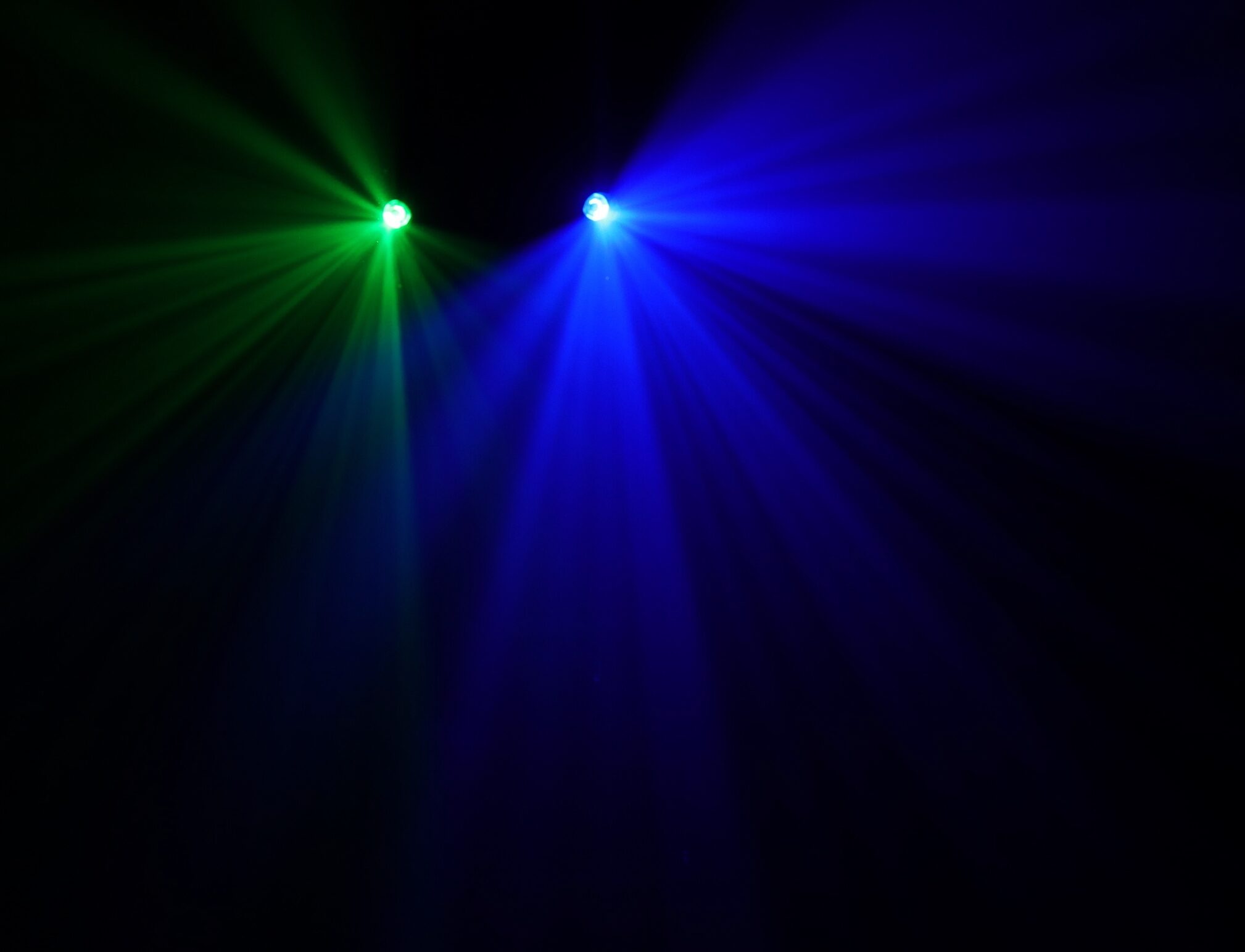 JMAZ Aero Beam 60 Battery-Powered LED Moving-Head Light, Effect Side