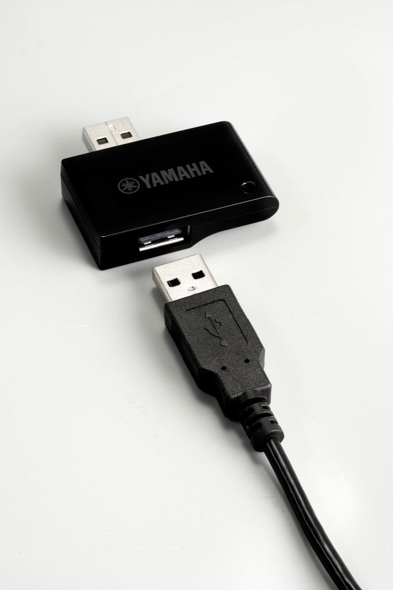 Marcha mala brumoso gris Yamaha UD-BT01 Bluetooth Wireless USB to Host MIDI Adapter