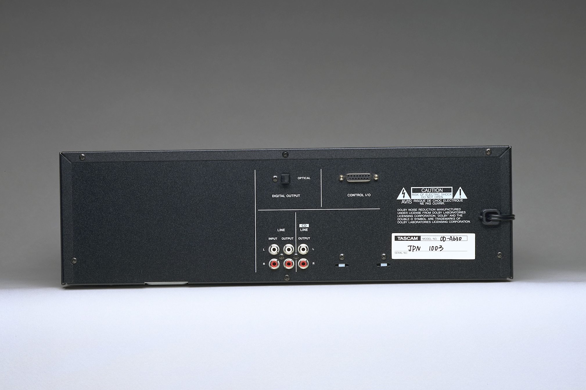 TASCAM CDA630 Combo 3xCD Player with Cassette, Rear