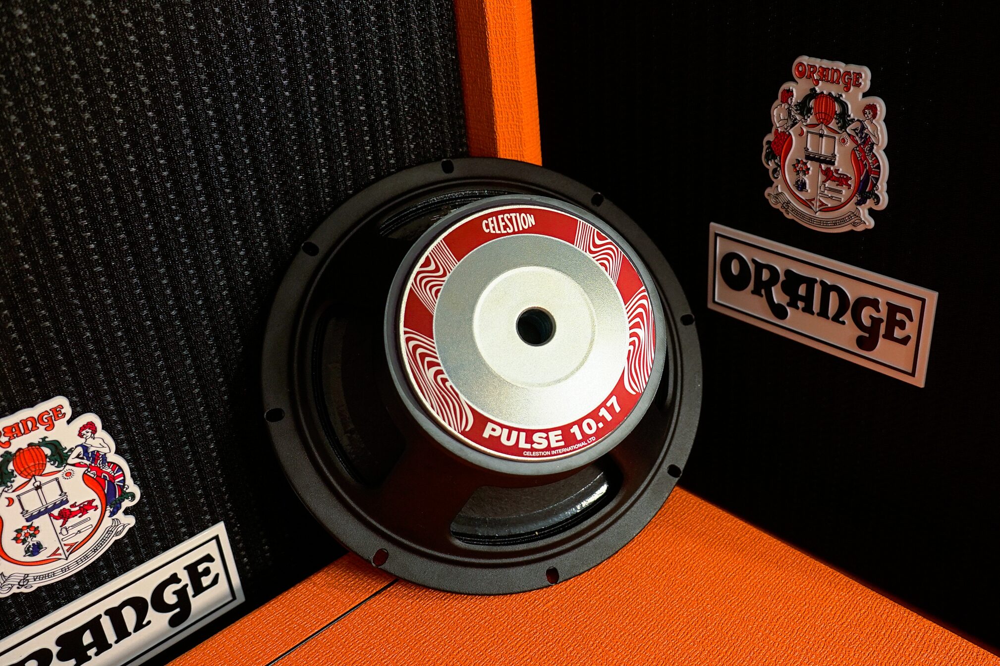 Orange OBC410 Bass Speaker Cabinet (600 Watts, 4x10"), Orange, 8 Ohm, Open Box (Good), Main with all components Front