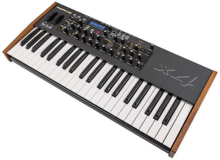 Dave Smith Mopho x4 Synthesizer Keyboard, 44-Key | zZounds