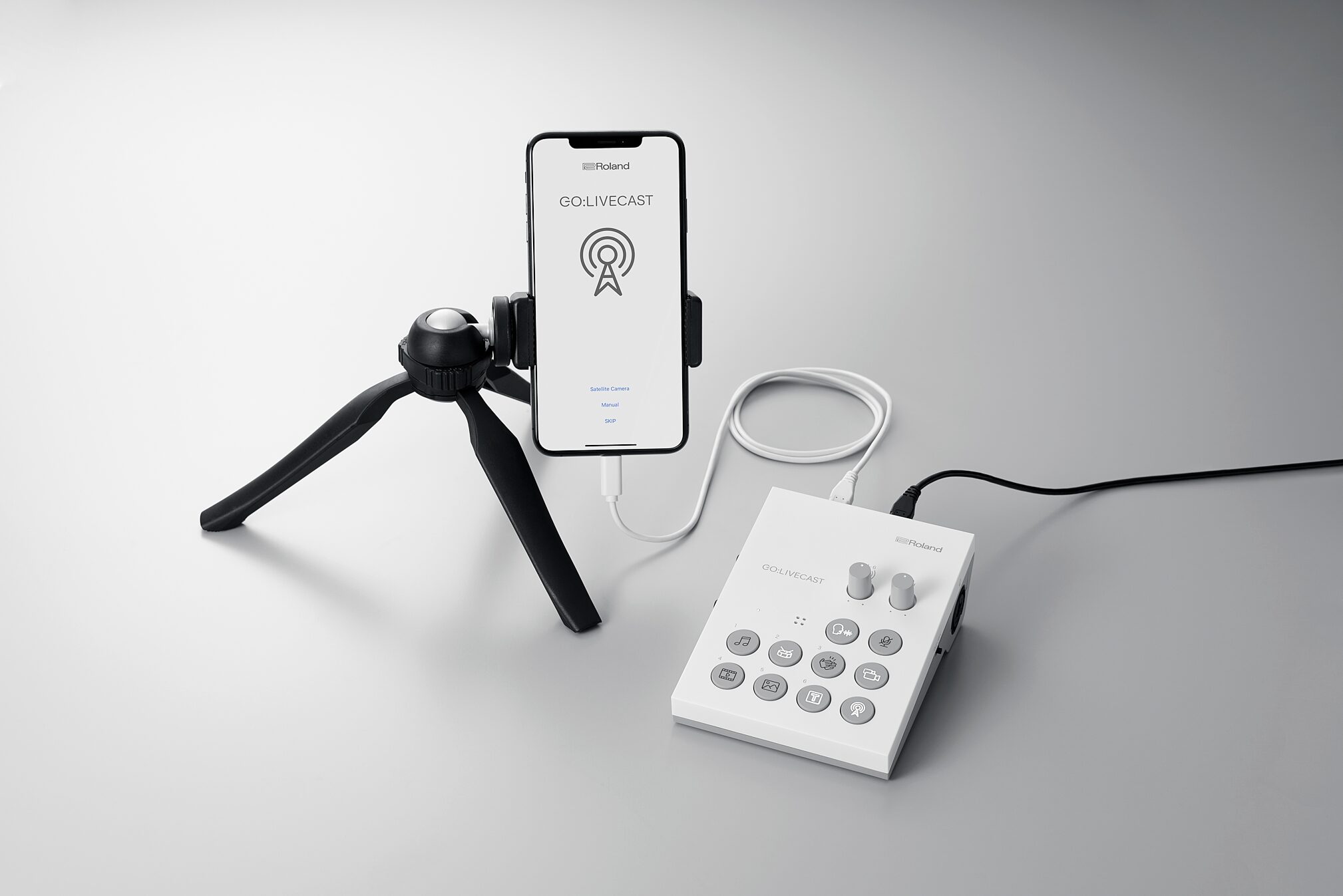 Roland GO:LIVECAST Live Streaming Studio, Action Position Front