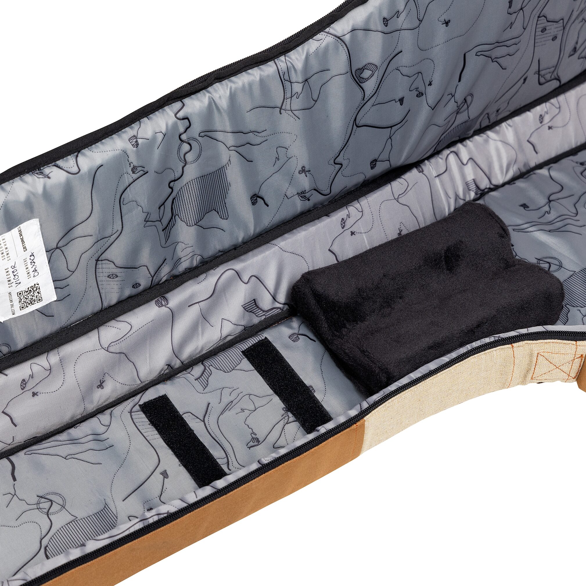 Gator Someone Somewhere Core Electric Bass Gig Bag, Malt, GSSC-BASSMLT, Action Position Back
