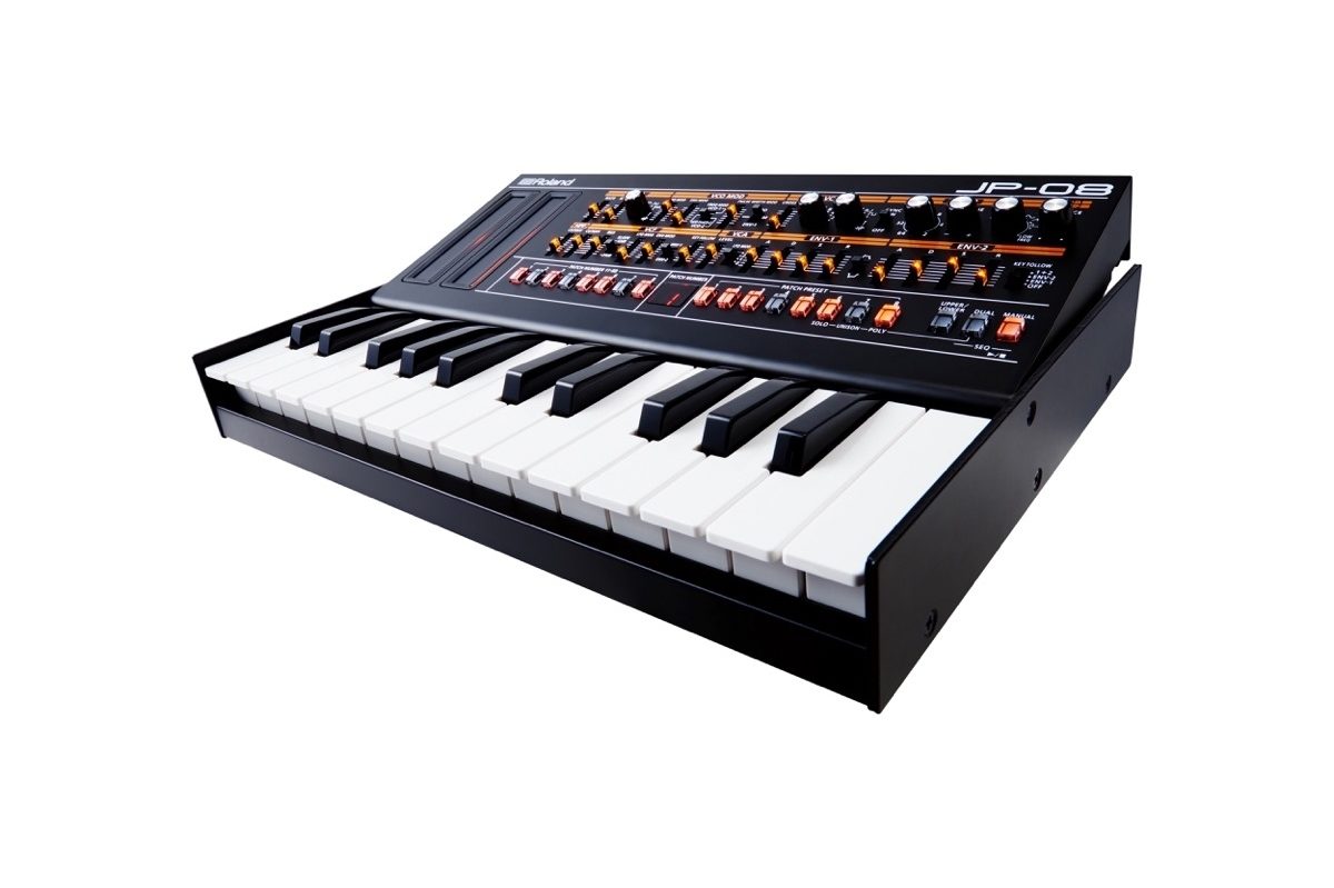 エッセンシャルズ Roland Boutique JP-08 - 楽器・機材