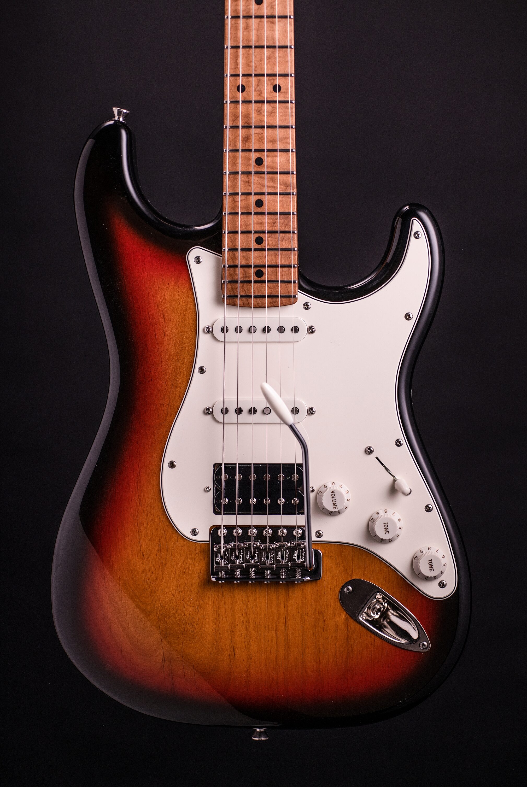 Xotic California Classic XSCPRO-2 Electric Guitar (with Case), Detail Front