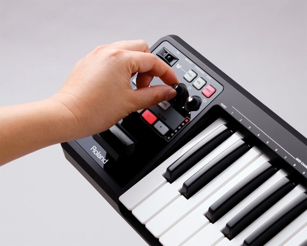 Roland A-49 USB MIDI Keyboard Controller