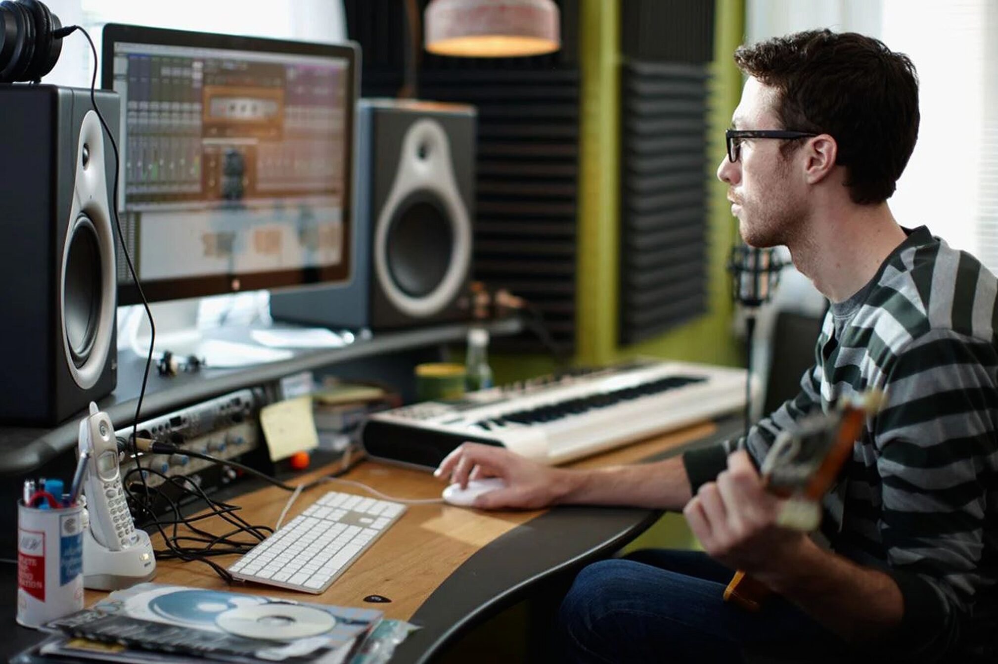 Buy Pro Tools Artist Music Software - Avid Technology