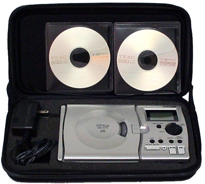 TASCAM CDSP1 Carry Bag with Built-In Speakers for CD Trainer and Pocketstudio 5, Main