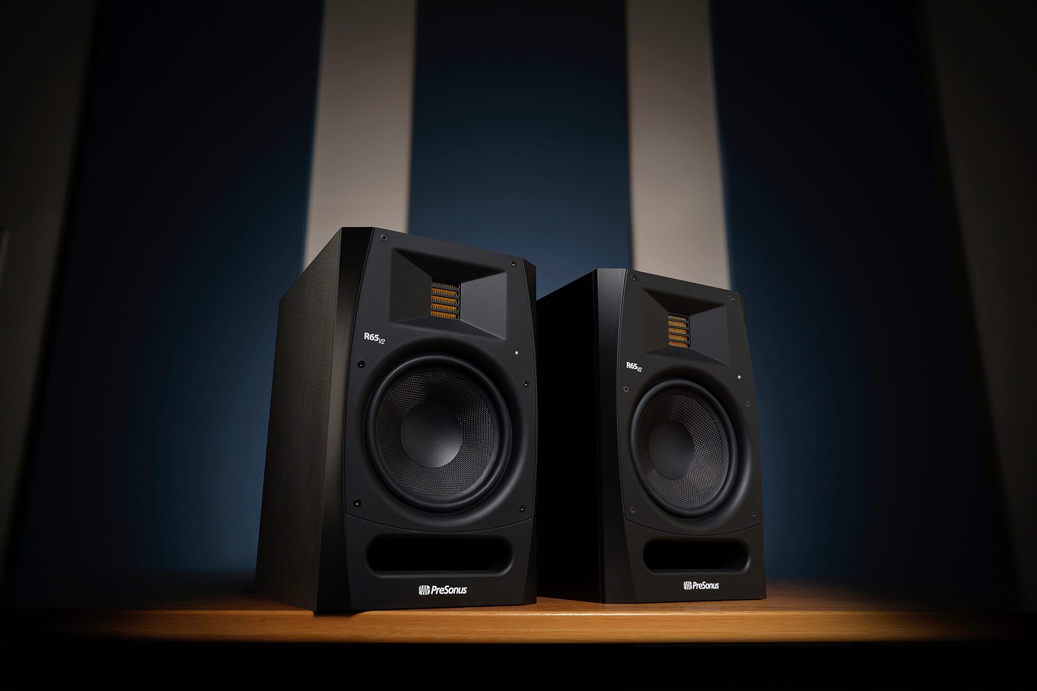 PreSonus R65 V2 Powered Studio Monitor, Action Position Back