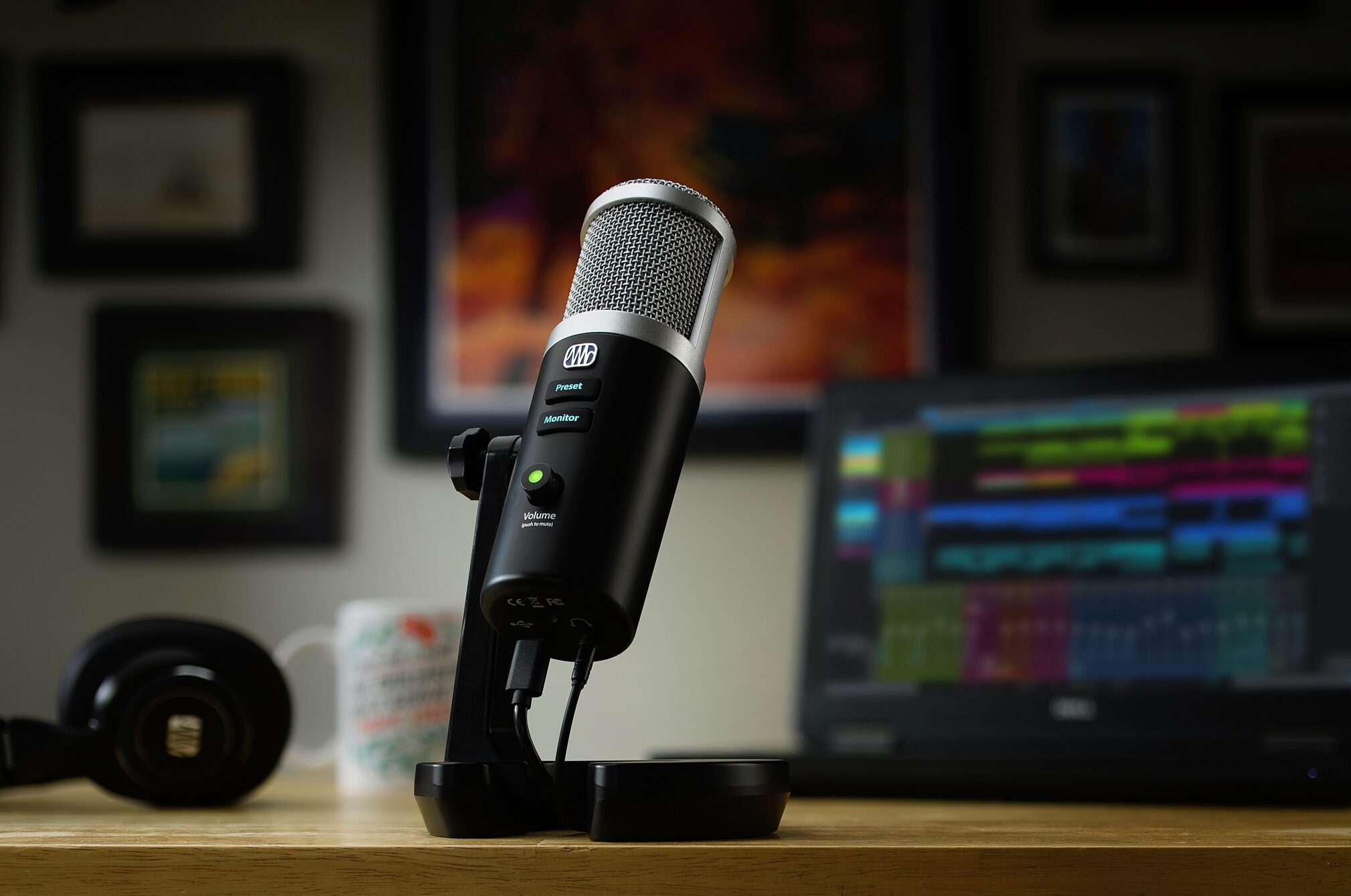 PreSonus Revelator USB Condenser Microphone, Action Position Back