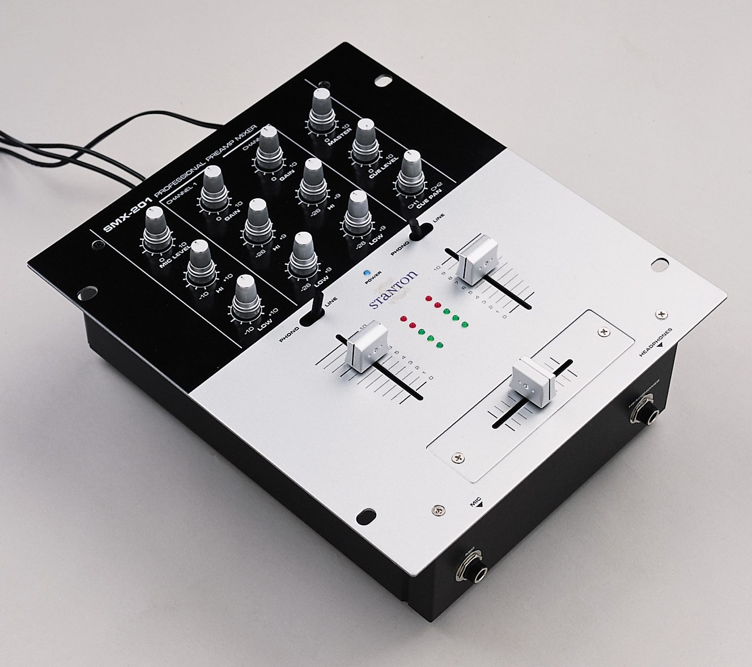 Stanton DJ 101 Pak Starter Package, SMX-201 Angle