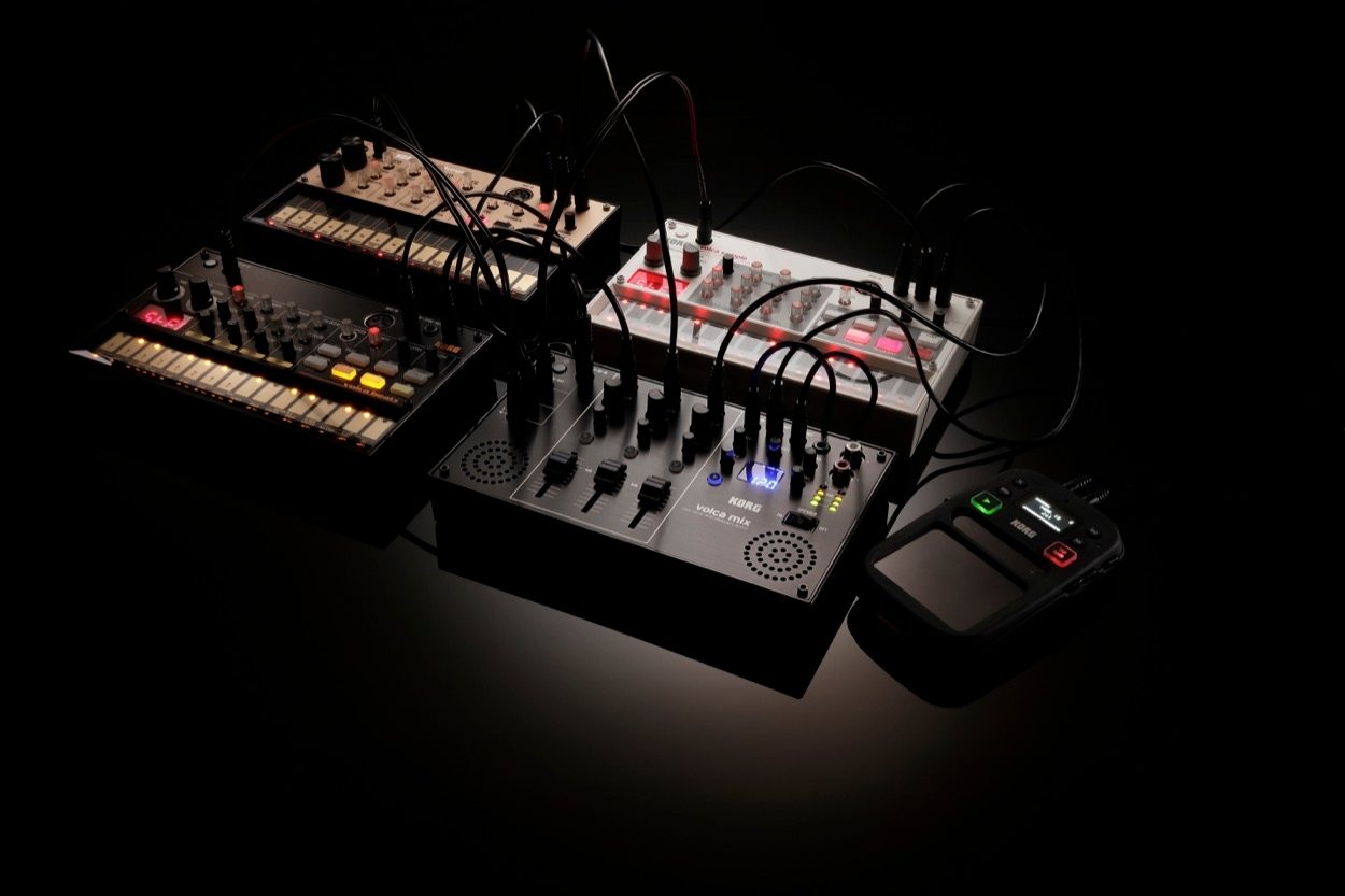 Korg Volca Mix Analog Performance Mixer | zZounds