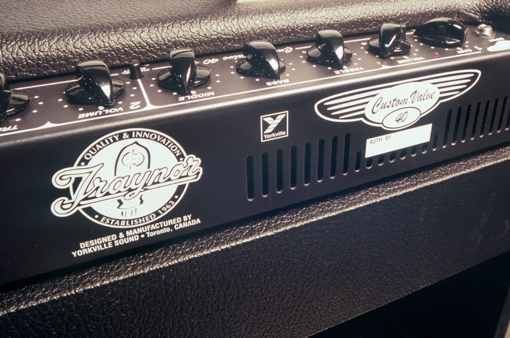 Traynor Custom Valve 40 Tube Guitar Amplifier (40 Watts, 1x12 in.), Black Controls