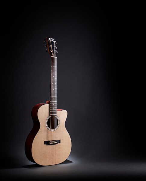 Martin 000C Junior 10E Acoustic-Electric Guitar (with Gig Bag), Effect Front
