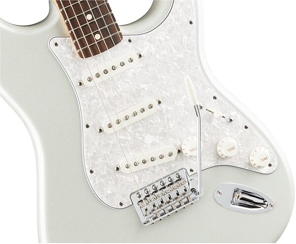 Fender Special Edition White Opal Stratocaster, Body