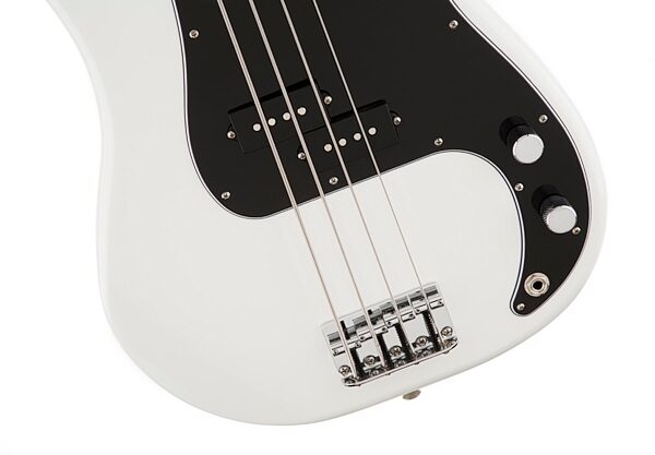 Fender Dee Dee Ramone Precision Electric Bass (with Gig Bag), Bottom