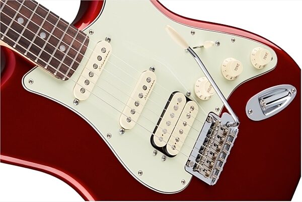 Fender Deluxe Stratocaster HSS Electric Guitar (Rosewood Fingerboard, with Gig Bag), Front Body