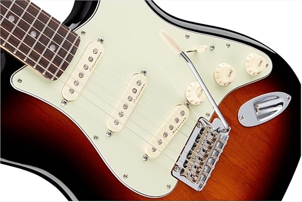 Fender Deluxe Roadhouse Stratocaster Electric Guitar (with Gig Bag), 3-Color Sunburst Body