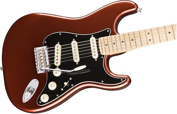 Fender Deluxe Roadhouse Stratocaster Electric Guitar (with Gig Bag), Classic Copper Body Right