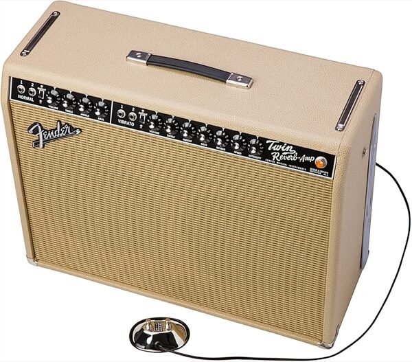 Fender '65 Twin Reverb Limited Edition Guitar Combo Amplifier, Angle