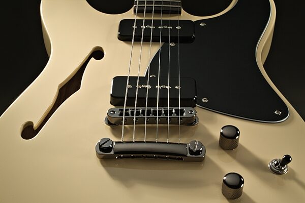 Fender TC90 Semi-Hollow Thinline Electric Guitar, Close-up 2