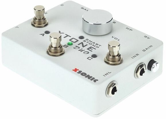 XSonic XTone Duo Guitar and Microphone Audio Interface Pedal, Angle