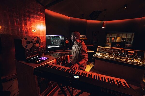 Steinberg Absolute 6 VST Instrument Collection Software, Digital Download, Action Position Back