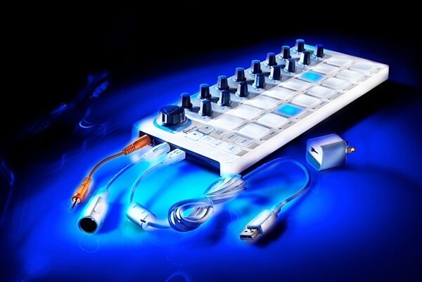 Arturia BeatStep USB MIDI Controller and Sequencer, New, Glamour View 1