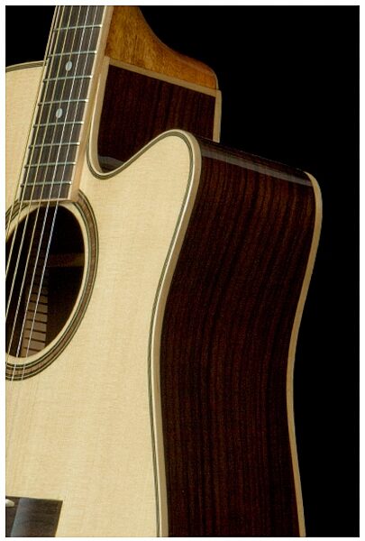 Great Divide SGD-28CE-G Dreadnought Acoustic-Electric Guitar (with Gig Bag), Body Closeup--sgd-28c-g-2