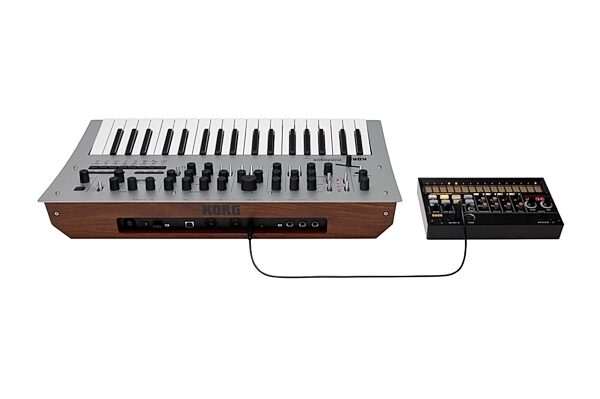 Korg Minilogue Analog Polyphonic Synthesizer, 37-Key, Silver, Sync 2