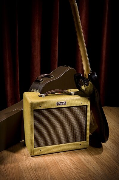 Fender '57 Custom Champ Guitar Combo Amplifier (5 Watts, 1x8"), Glamour View 2