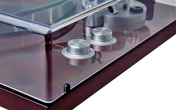 Akai BT500 Belt-Drive Turntable with Wireless Streaming, Detail 8