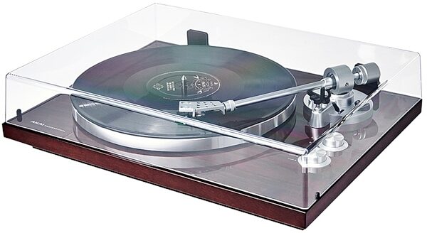Akai BT500 Belt-Drive Turntable with Wireless Streaming, Detail 4