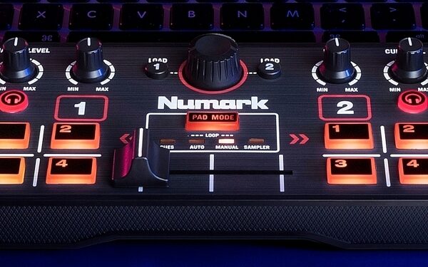 Numark DJ2GO2 Pocket DJ Controller with Audio Interface, ve