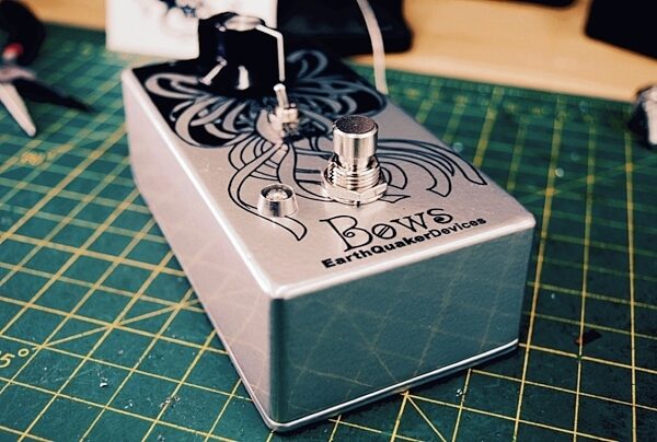 EarthQuaker Devices Bows Germanium Preamp Pedal, glam