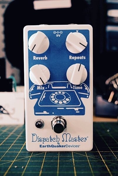 EarthQuaker Devices Dispatch Master V2 Delay Pedal, glam