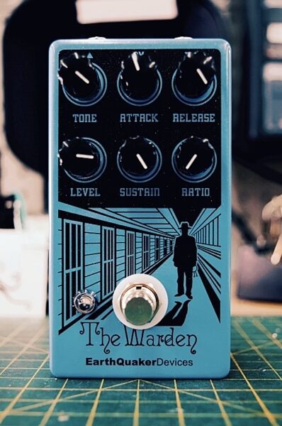 EarthQuaker Devices Warden Optical Compressor Pedal, glam